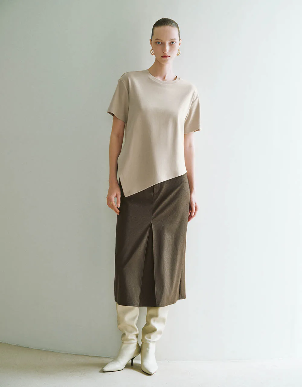 Asymmetric Hem Crew Neck Knitted T-Shirt