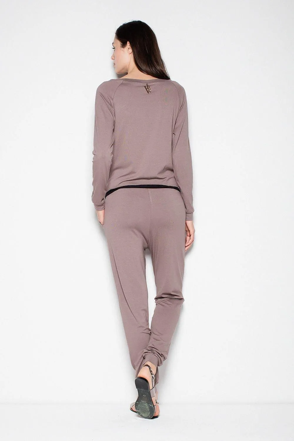 Elegant Long-Sleeve Jumpsuit with Distinctive Pocket and Fashionable Belt