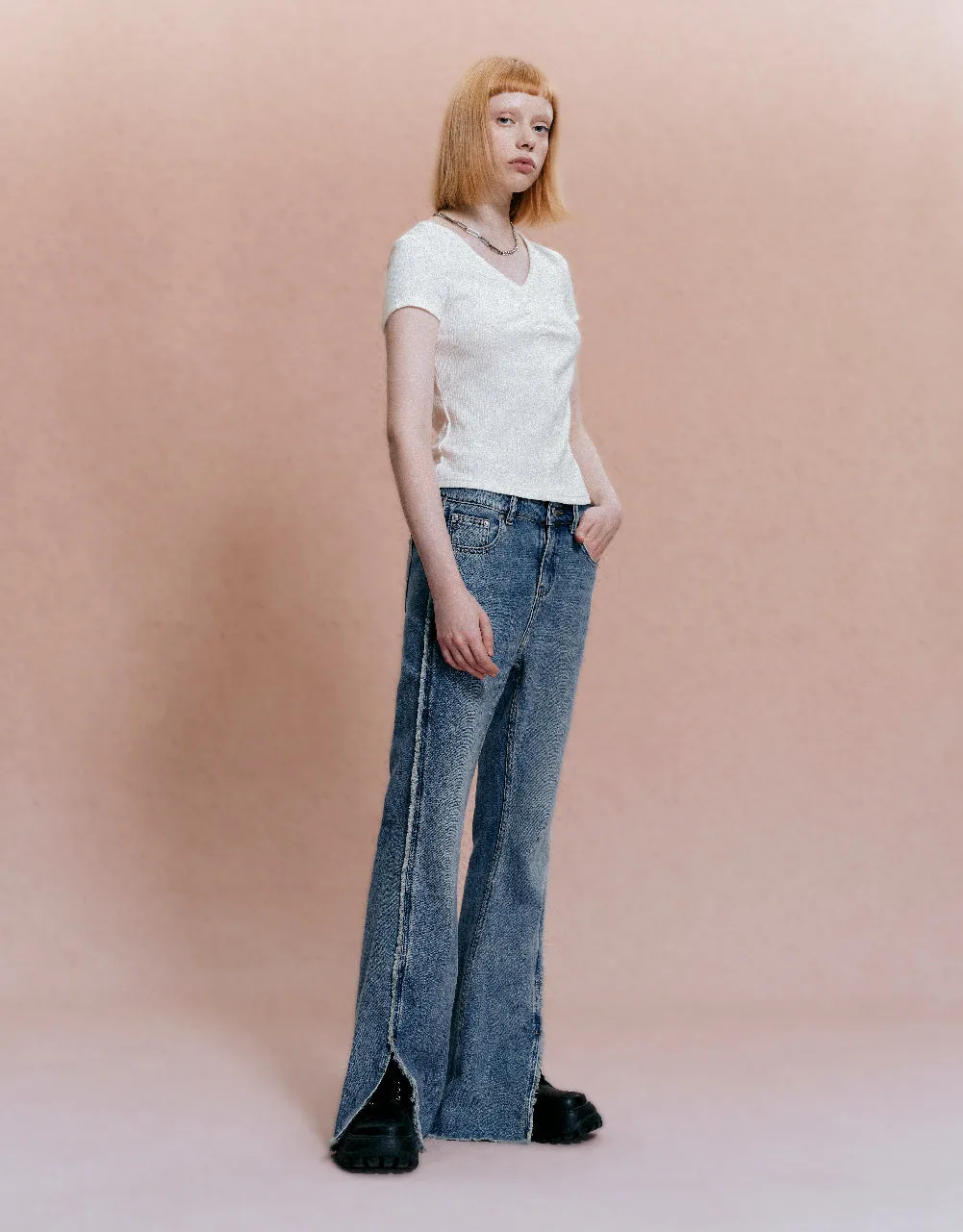 Knitted V-Neck Skinny T-Shirt