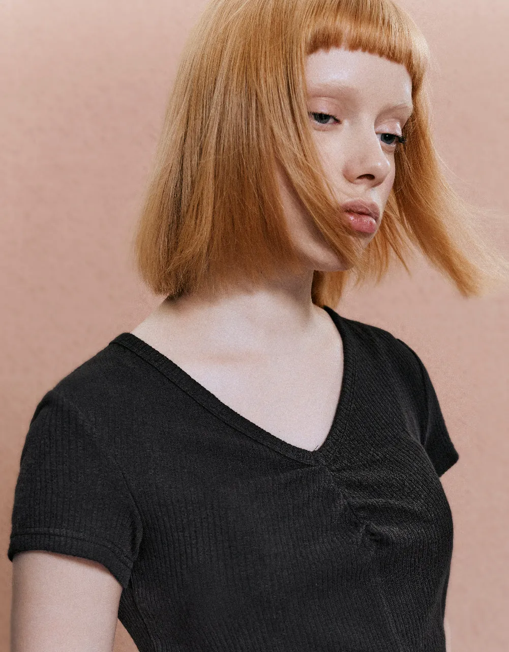 Knitted V-Neck Skinny T-Shirt