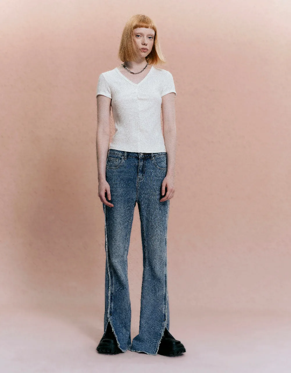 Knitted V-Neck Skinny T-Shirt