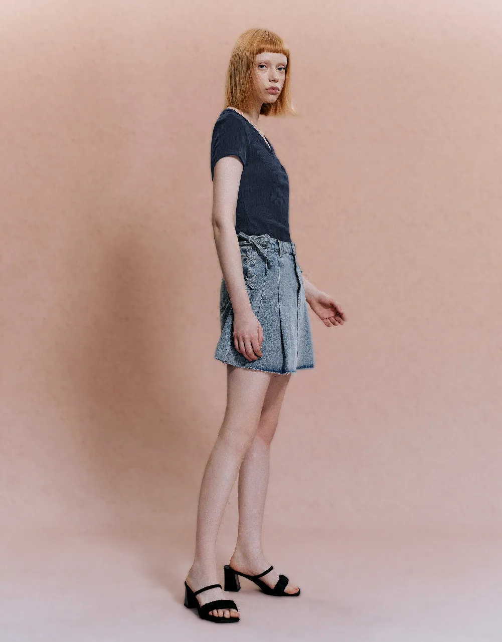 Knitted V-Neck Skinny T-Shirt