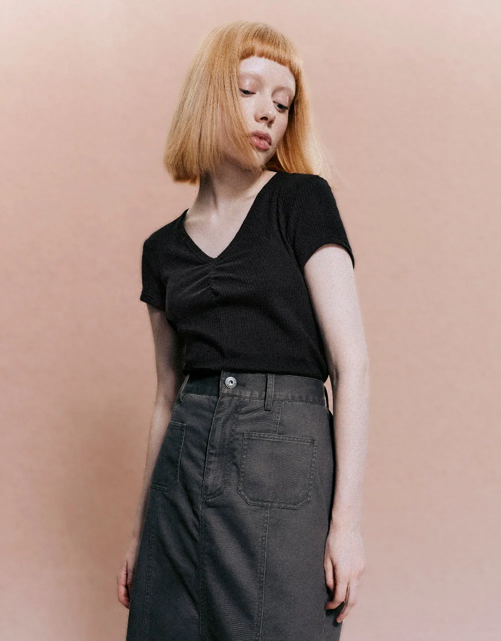 Knitted V-Neck Skinny T-Shirt