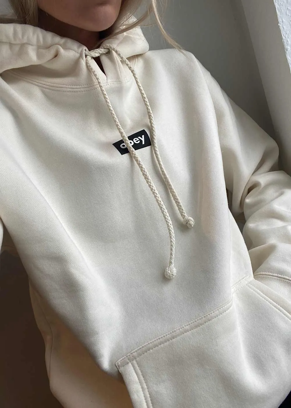 OBEY TAG - Bone
