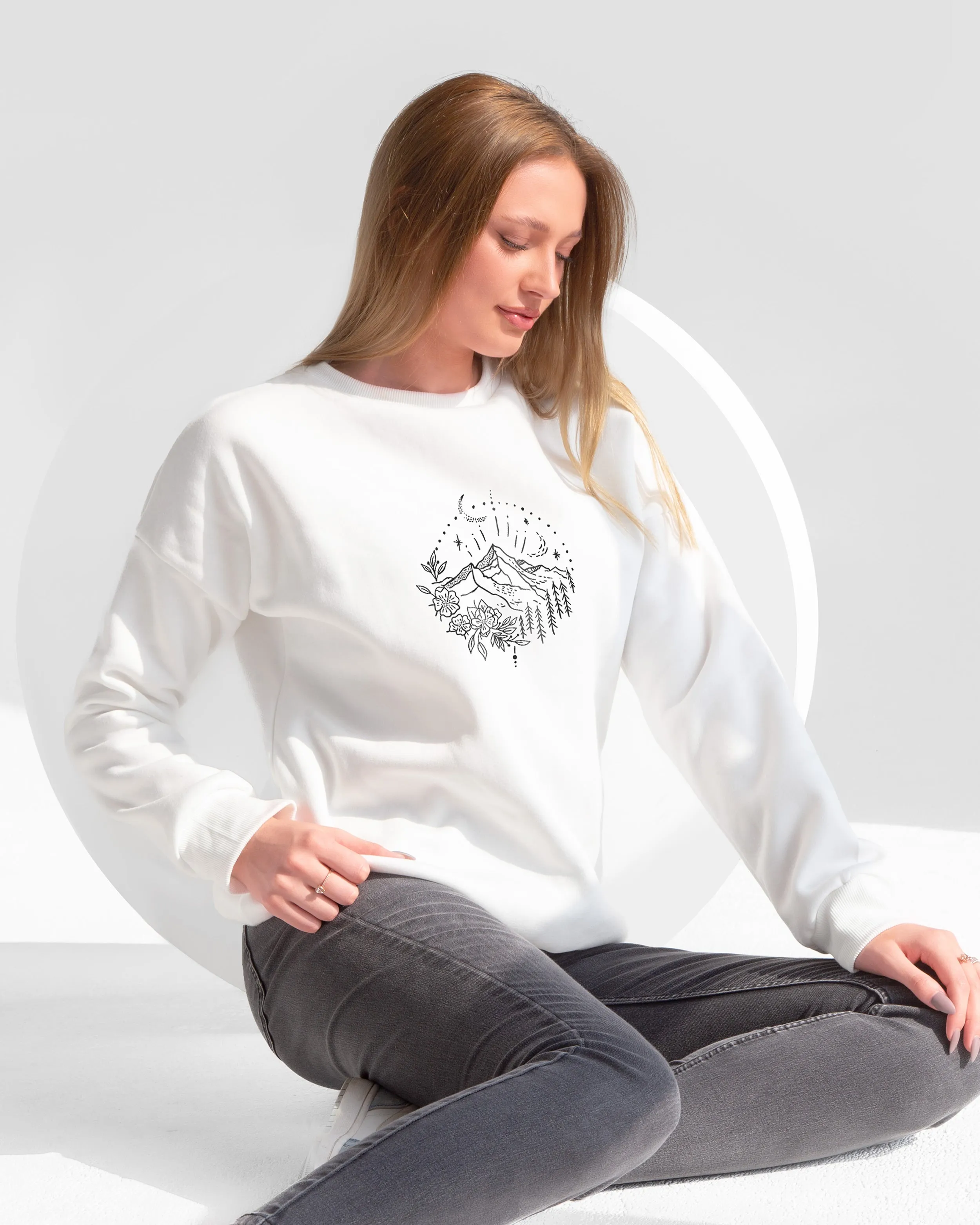 Oversized Graphic Mountains Sweatshirt
