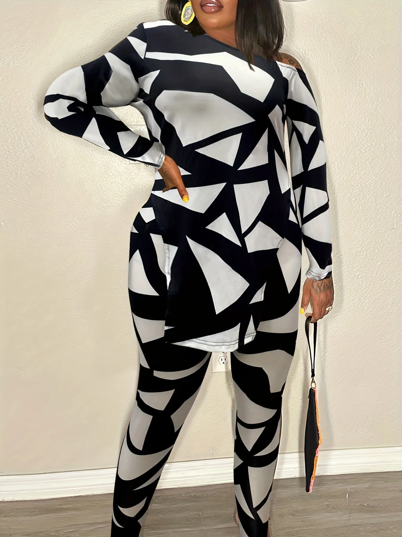 Plus Size Casual Outfits Set, Women's Plus Geo Print Long Sleeve Slash Neck Split Top & Leggings Outfits Two Piece Set
