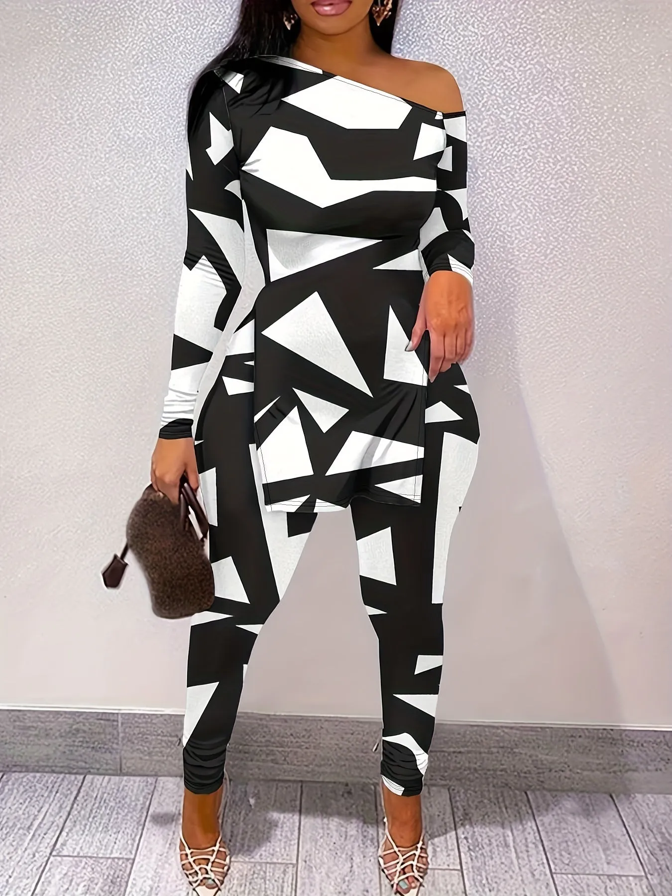 Plus Size Casual Outfits Set, Women's Plus Geo Print Long Sleeve Slash Neck Split Top & Leggings Outfits Two Piece Set