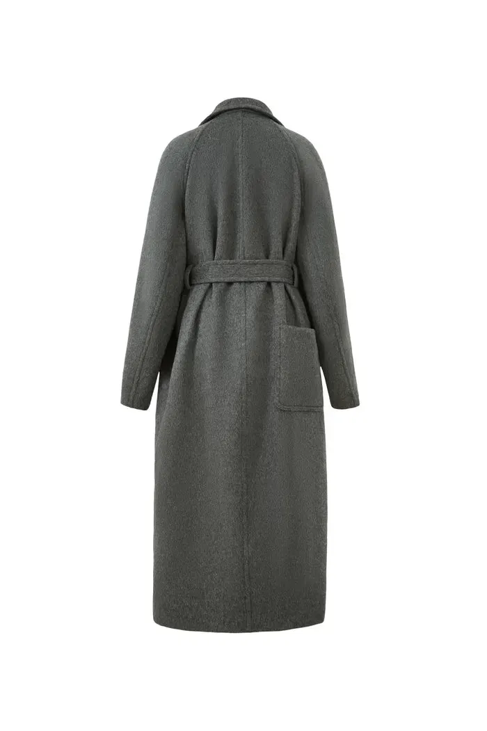 Rond Lapel Overcoat in Alashan Camel Wool Silk